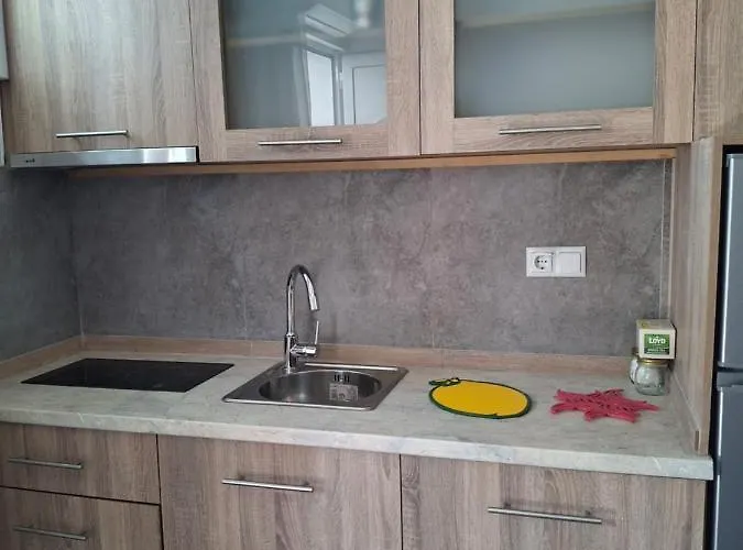 Flisvos Ii * Skála Foúrkas